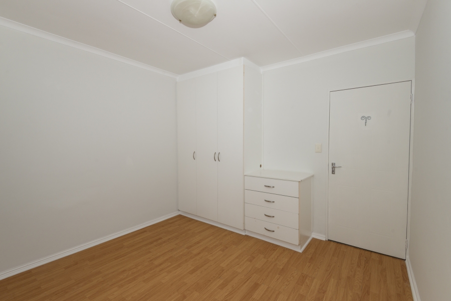 5 Bedroom Property for Sale in Country Club Western Cape